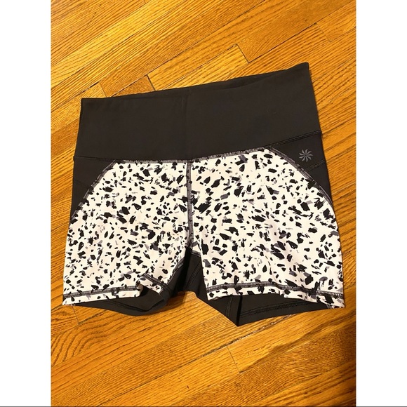 Athleta Ultimate Shortie - Picture 1 of 4